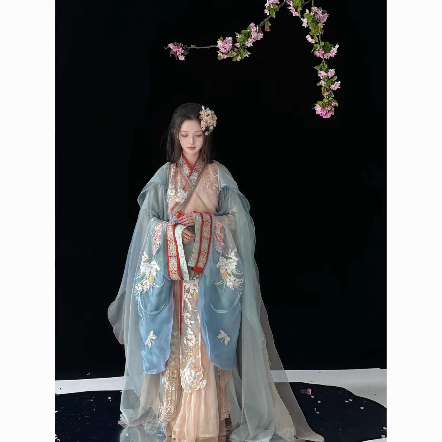 New Fiesta Carnival Halloween  – обзор и цена Robe Silk Women