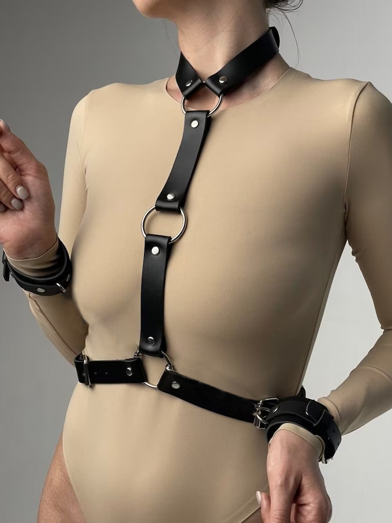 Women's Sexy Leather Harness B – обзор и цена Garter Belt Set